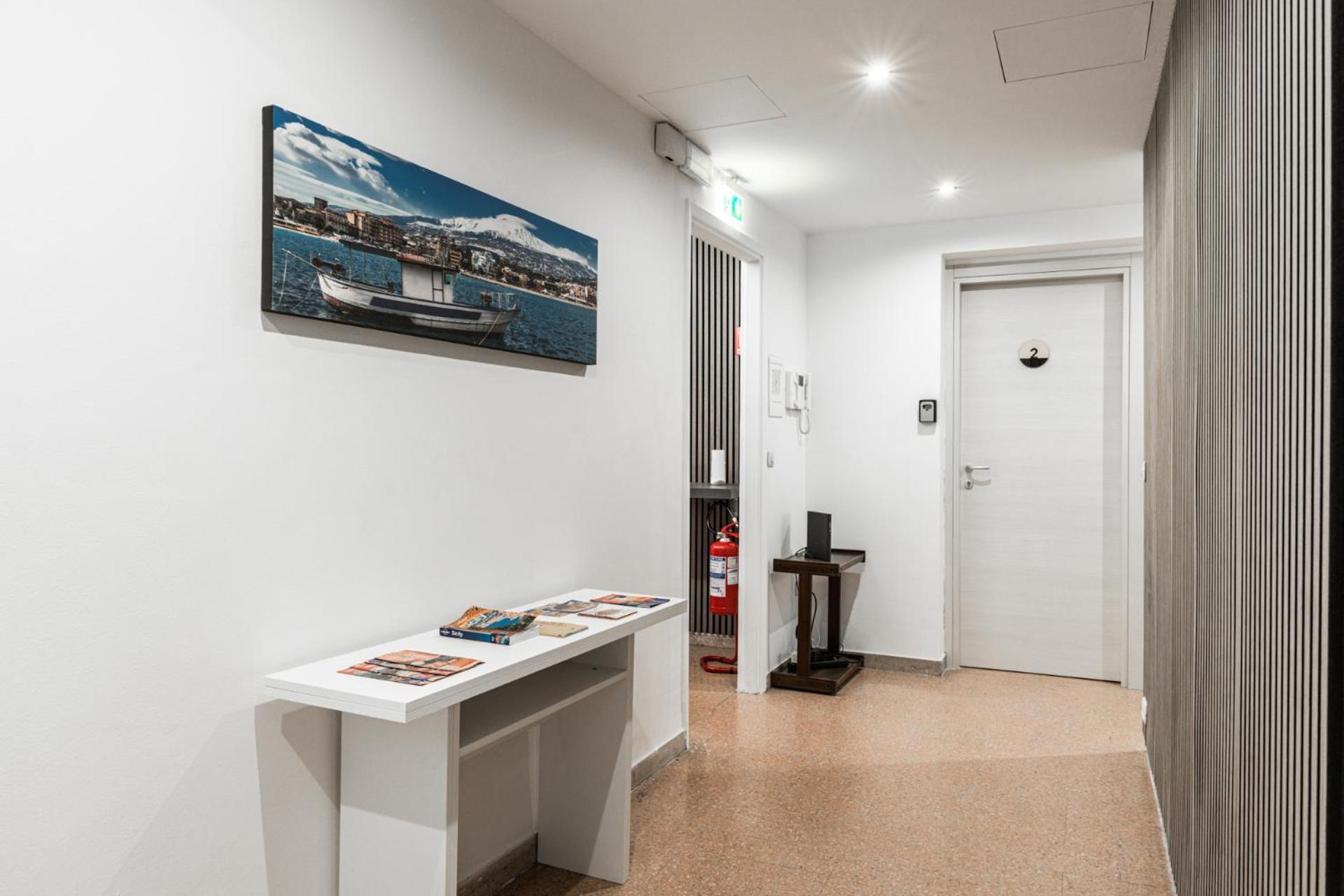 Отель Aulino House Катания Экстерьер фото