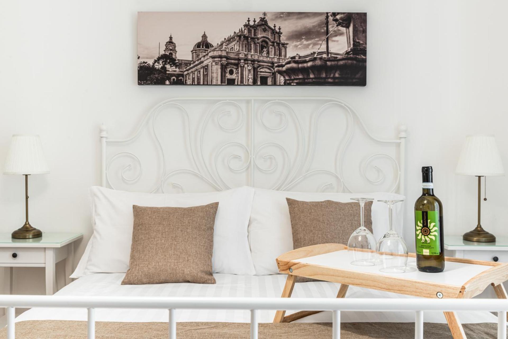 Отель Aulino House Катания Экстерьер фото